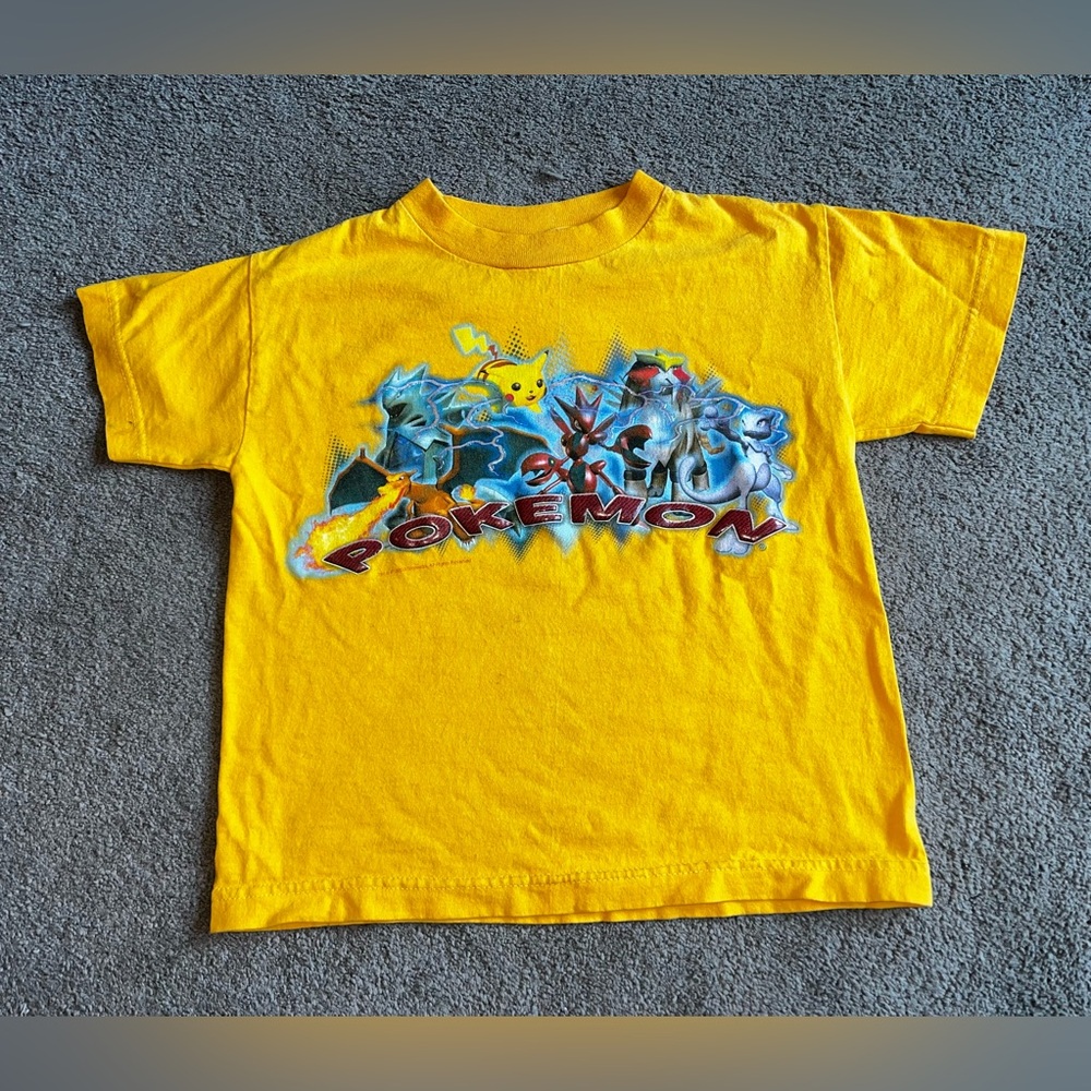 Vintage 2003 Youth size XS Nintendo Pokémon Yellow Graphic Short Sleeve Shirt